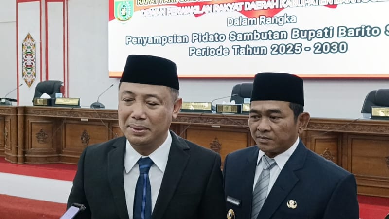 Bupati dan wakil bupati Barito Selatan, Eddy Raya Samsuri-Khristianto Yudha saat diwawancarai (foto: BorneoToday/HBI)
